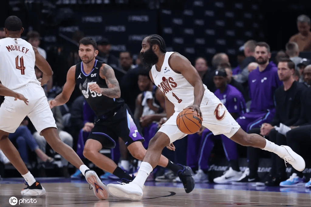 东部争冠难度为何陡增 塔图姆哈登搅乱大环境？